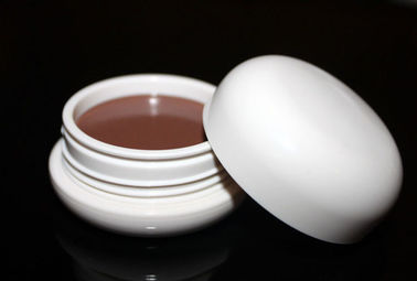 Chine Crayon correcteur imperméable de maquillage de visage pour des taches brunes, matériel minéral usine
